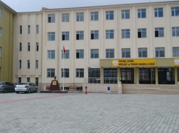 Fatıma Zehra Mesleki ve Teknik Anadolu Lisesi Fotoğrafı